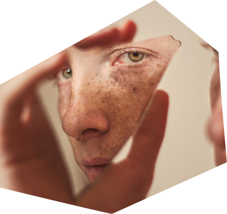 broken-miror-face